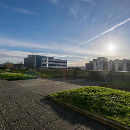 Modern 2 Bed Apartment, Next To Hydro And Secc! Glasgow Exterior foto